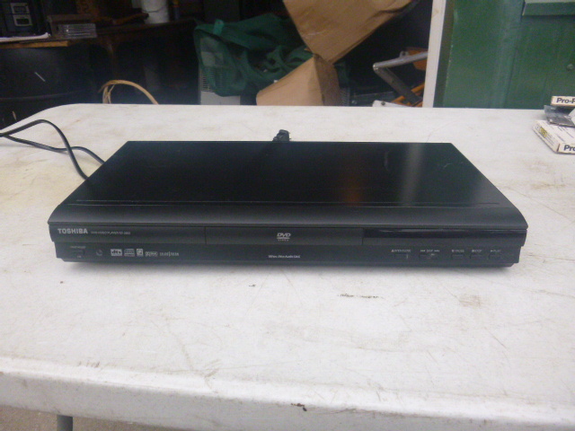 lot 152 image: Toshiba DVD Video Player