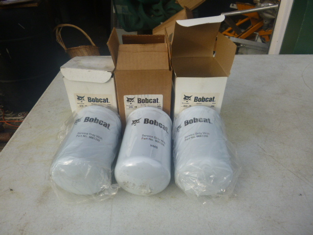 lot 160 image: 3 Bobcat Oil Filters