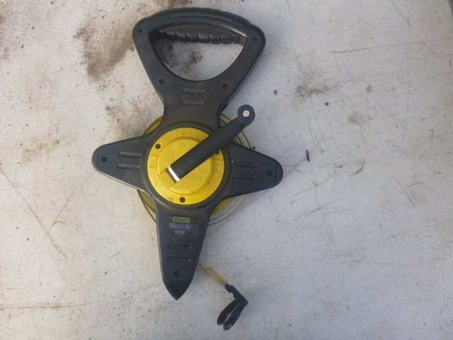 lot 173 image: Stanley Max Steel Tape Measure