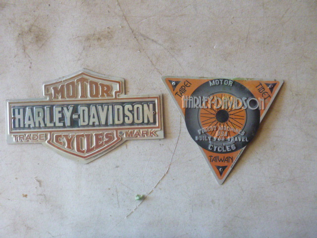 lot 192 image: 2 Small Tin Harley-Davidson Signs