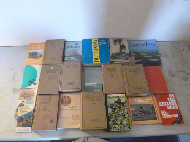 lot 251 image: Lot of Miscellaneous Books