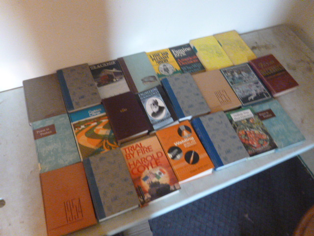 lot 252 image: Lot of Miscellaneous Books