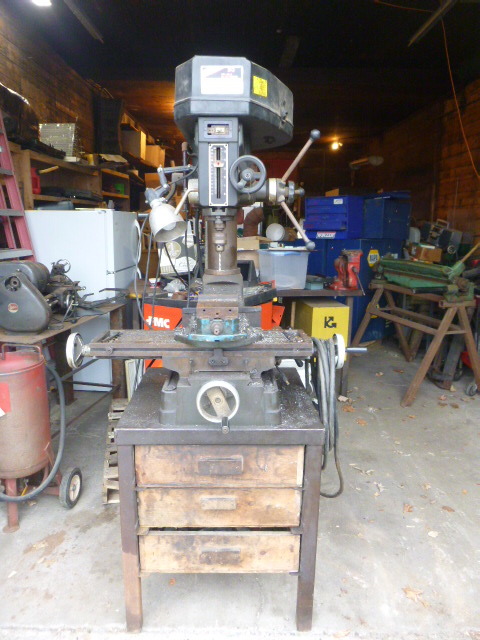 lot 1 image: Menards Drilling and Milling Machine