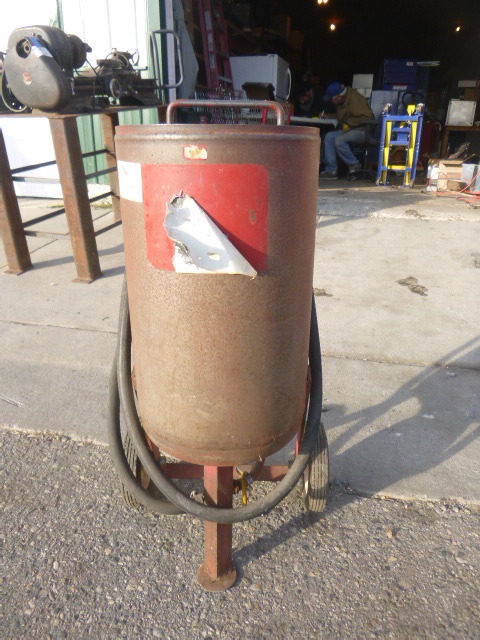 lot 268 image: Sand Blaster