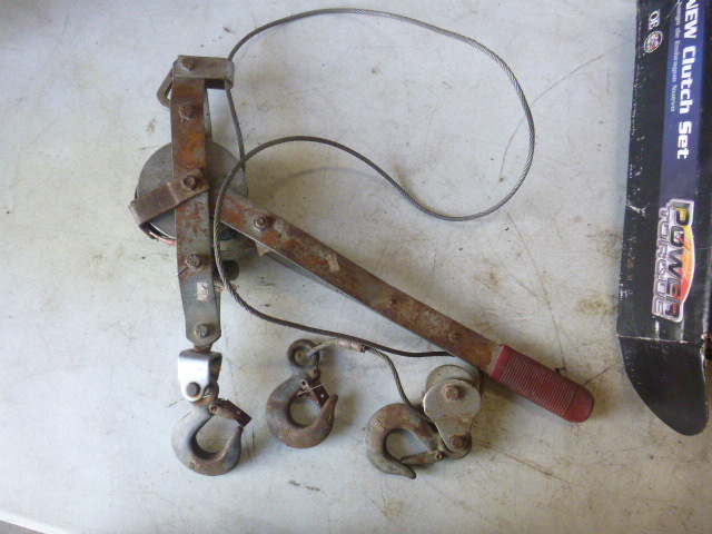 lot 271 image: Come-Along