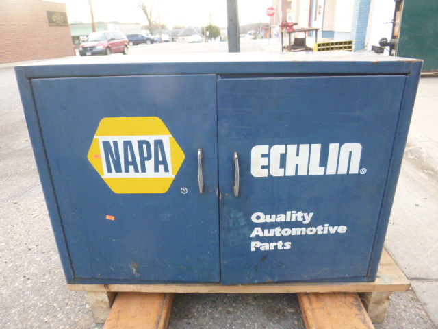 lot 285 image: Napa Cabinet (Garage Cabinet)