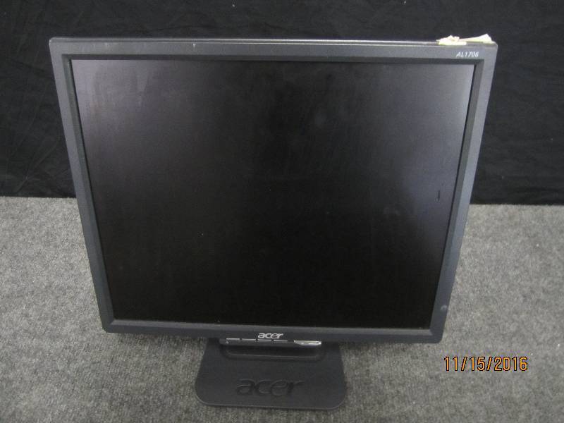 lot 32 image: Acer 17 monitor...