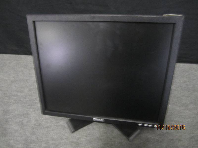 lot 36 image: Dell 17 monitor...