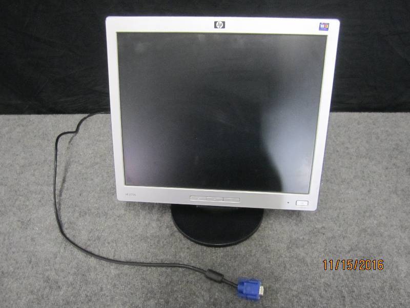 lot 45 image: HP 17 monitor...