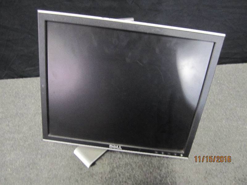 lot 48 image: Dell 17 USB Monitor...