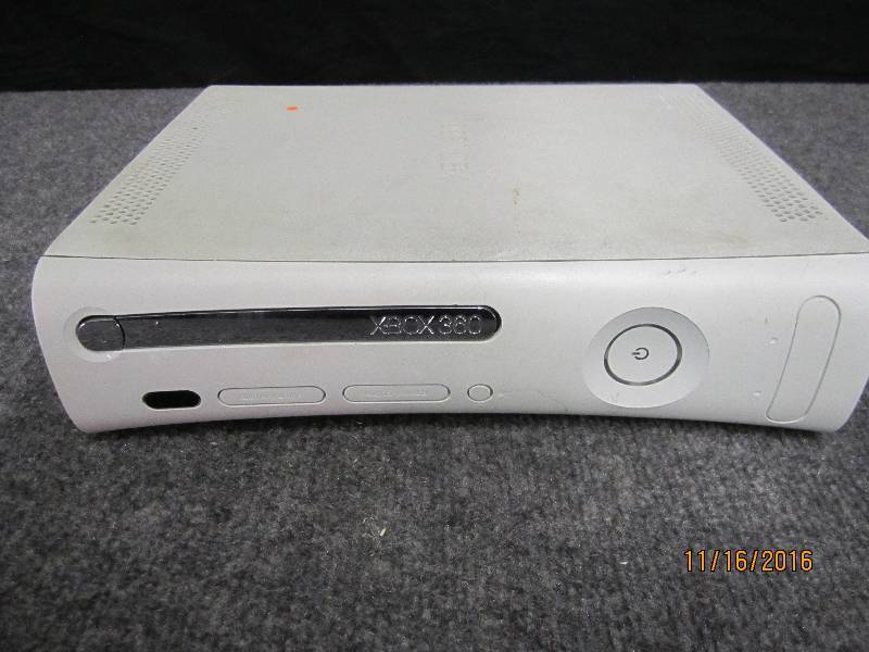 lot 85 image: X Box 360 powers on...