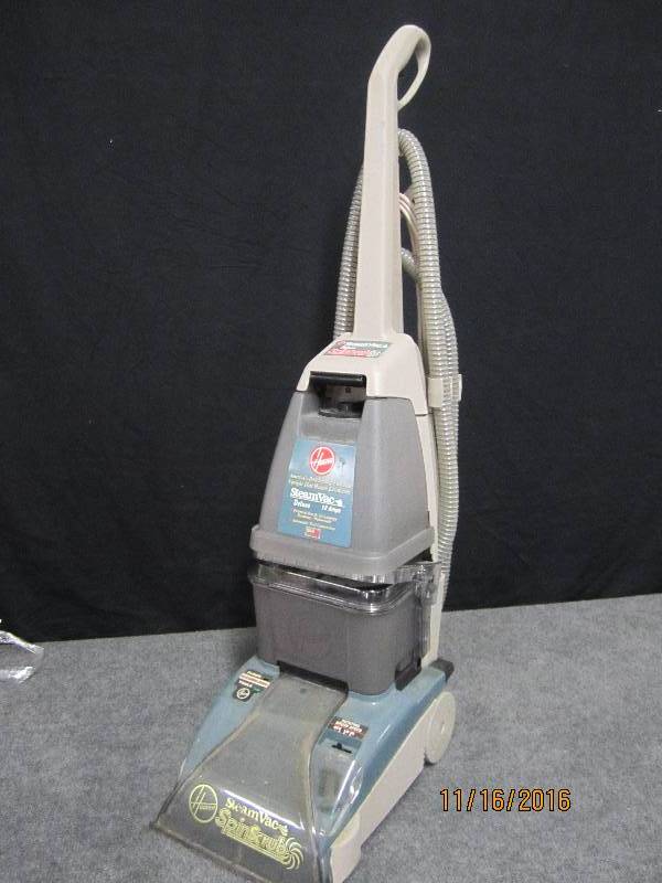 lot 129 image: Hoover steam vac carpet shampooer...