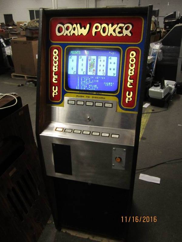 lot 185 image: Draw poker machine, for amusement o...