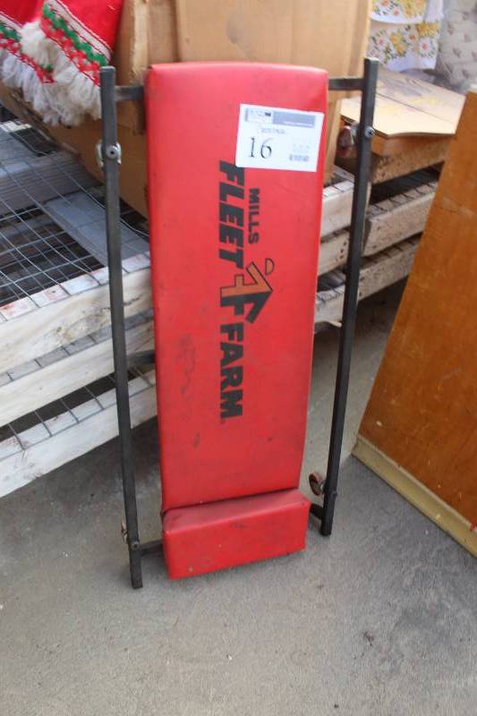 lot 16 image: Floor Creeper