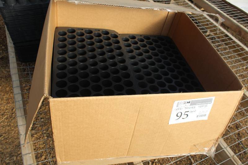 lot 95 image: Box Lot of 70-Plant Seed Germination Trays
