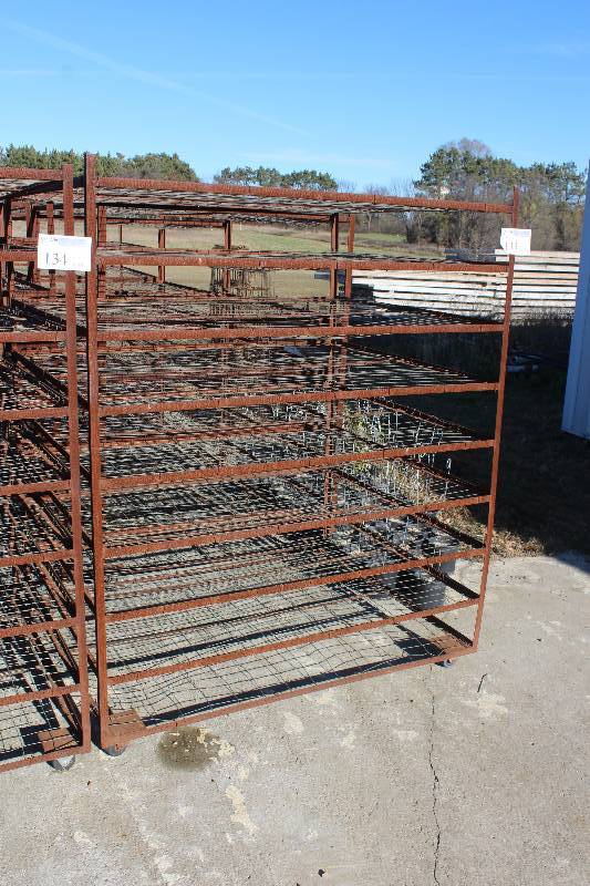 lot 133 image: 4-Wheel Metal Rack