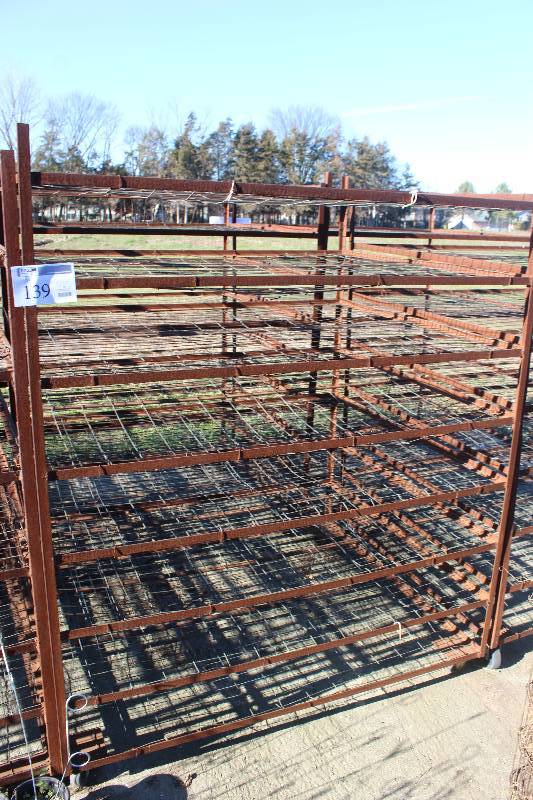 lot 139 image: 4-Wheel Metal Rack