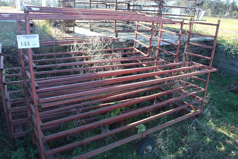 lot 144 image: Metal Rack