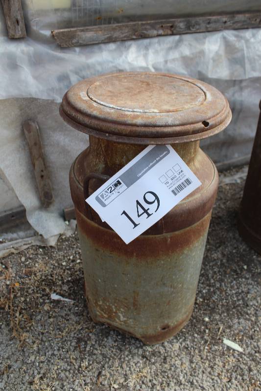 lot 149 image: Vintage Milk Jug w Lid