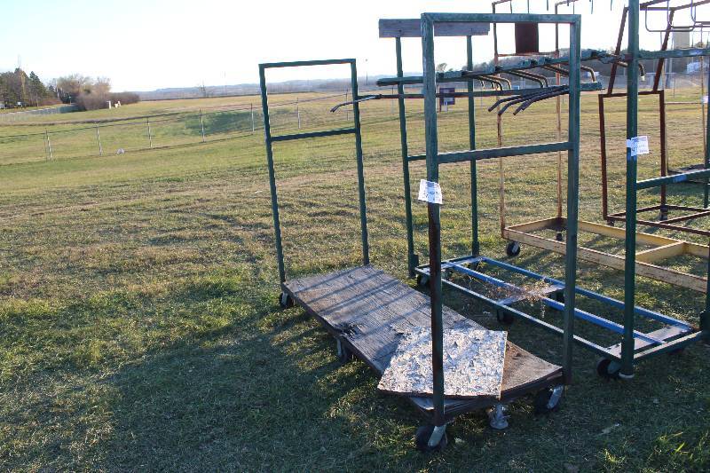 4-Wheel Steel Rack