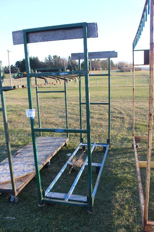 4-Wheel Steel Rack