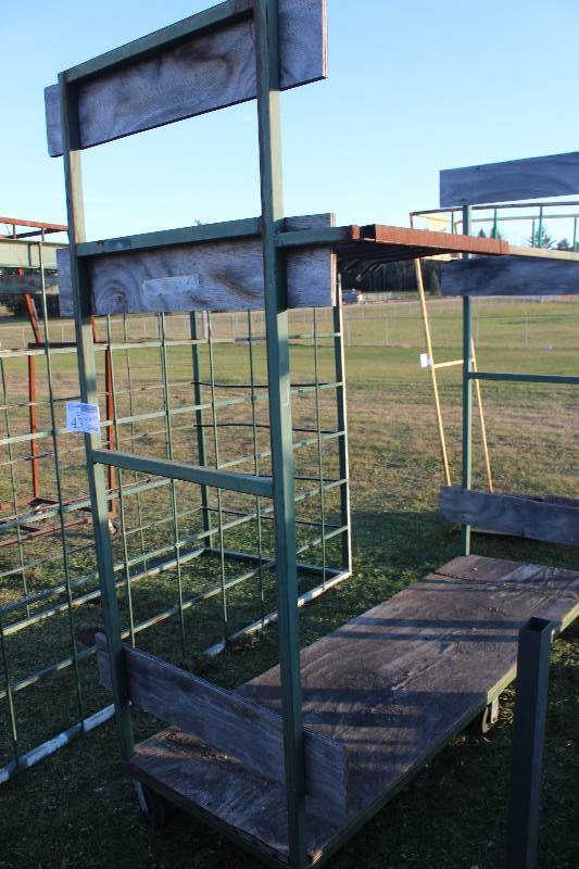 4-Wheel Steel Rack