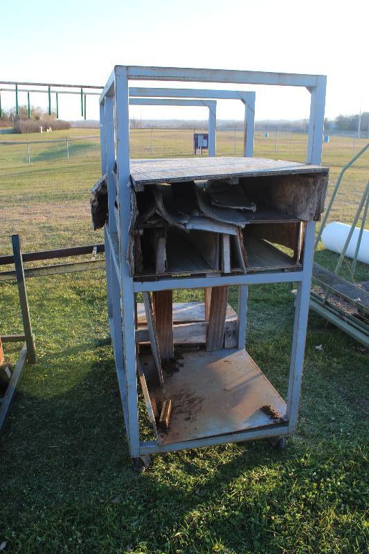 4-Wheel Steel Rack