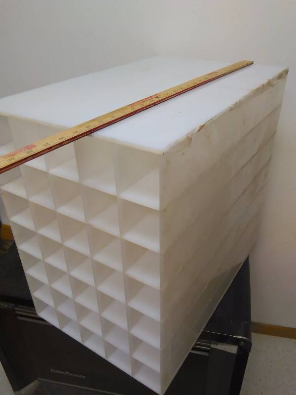 lot 5 image: 35 compartment white plexiglass organizer