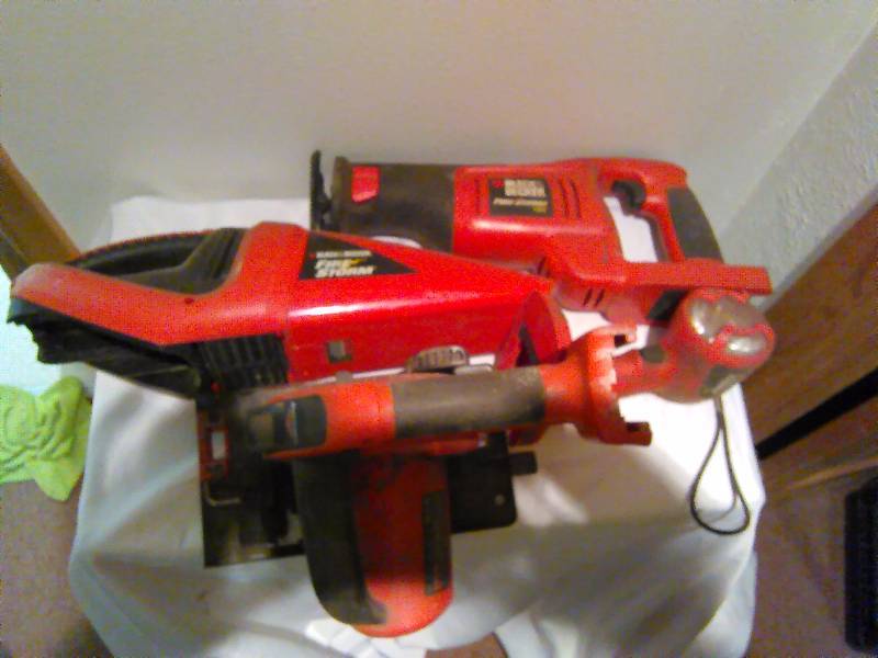 lot 34 image: Black and Decker Rechargeable Fire Storm Tools