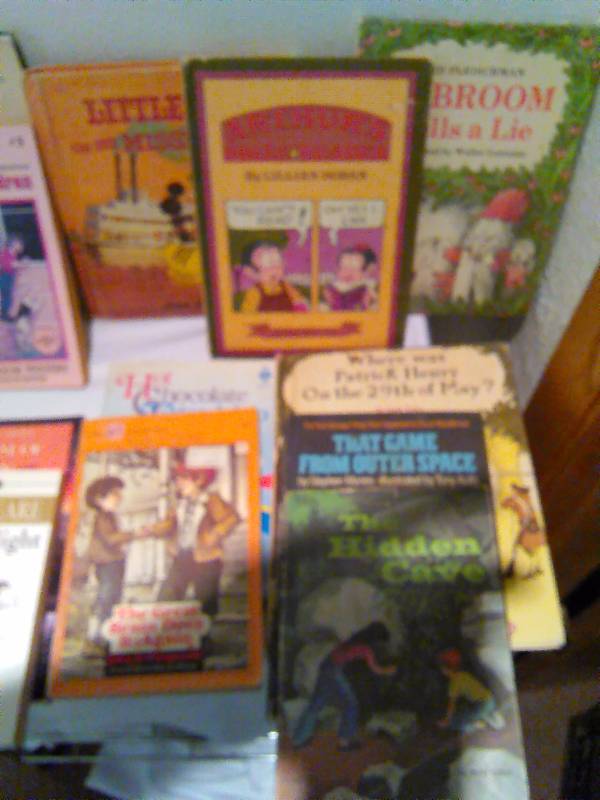 lot 39 image: Childrens books (20)