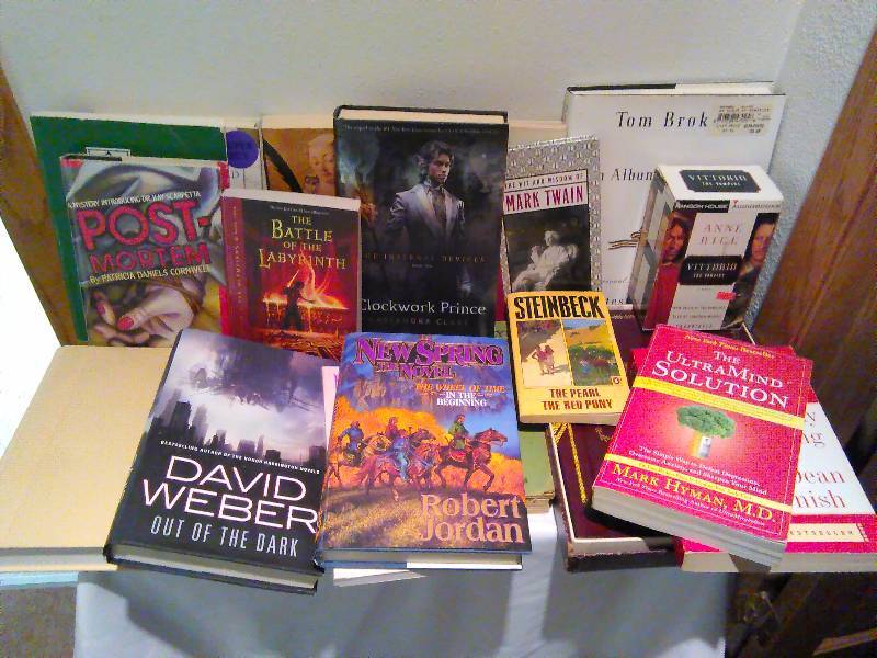 lot 40 image: Adult Books (19)