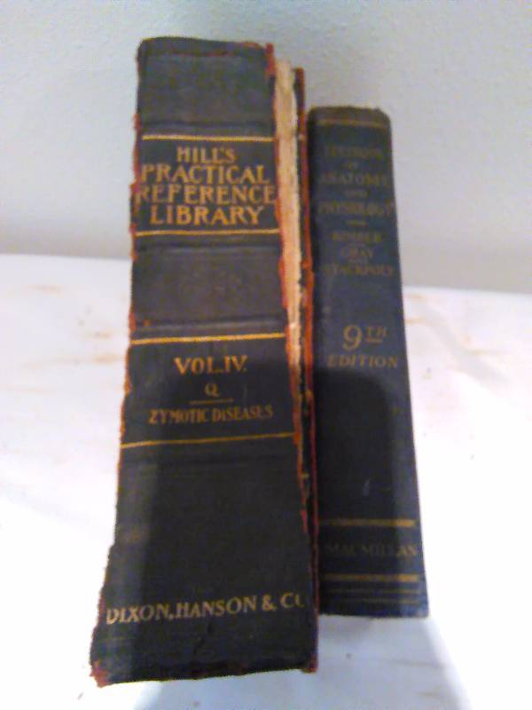 lot 57 image: 2 Antique Books, Hills Practical Reference Library 1905 and Textbook of Anatomy and Physiology 1934