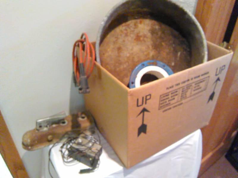 lot 61 image: Lot of new toilet mounts (3), Makita Rechargeable Drill