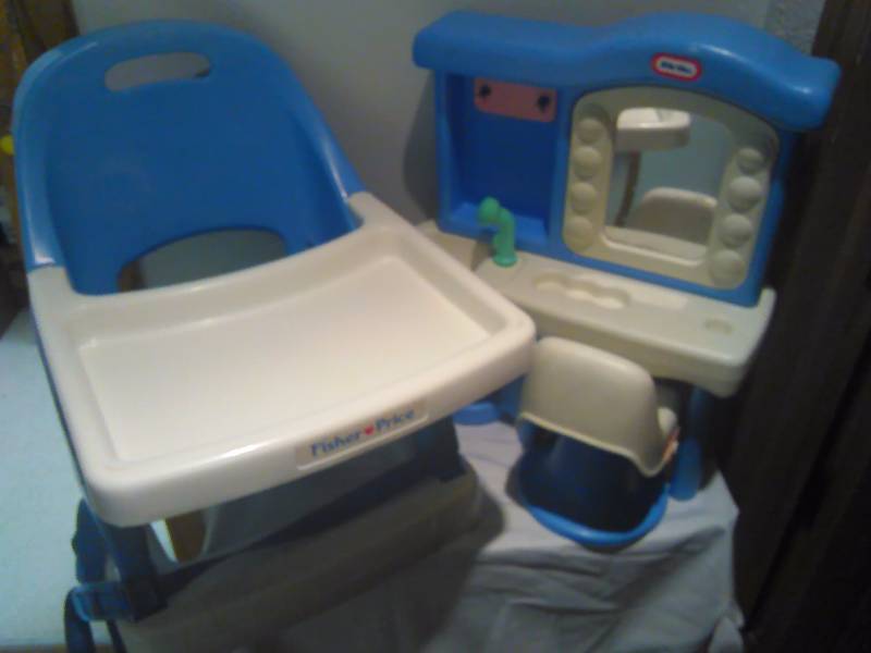 lot 79 image: Play Skol and Fisher Price Booster Chairs and Beauty Parlor