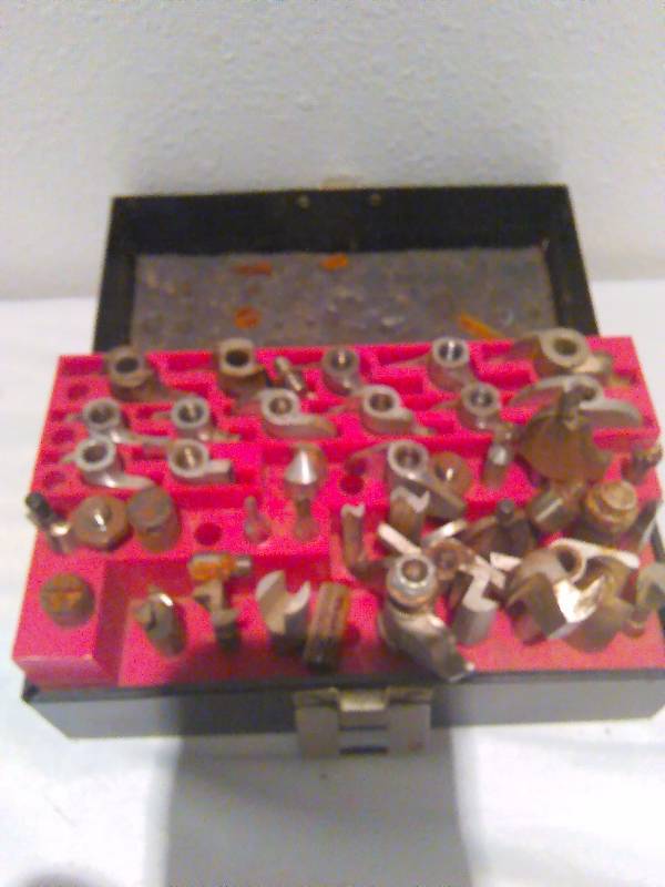 lot 96 image: Sear Craftsman router set
