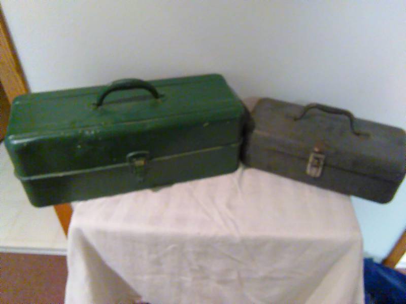 lot 213 image: Vintage TackleTool Organizer (2)