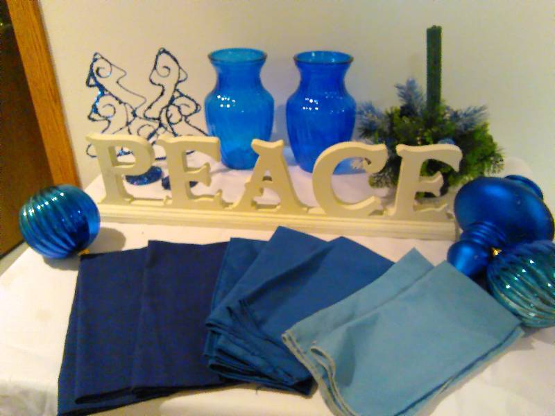 lot 244 image: Blue and White Christmas Dcor