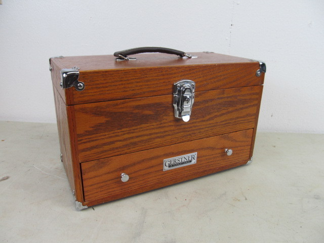 lot 37 image: NICE Gerstner Wooden Humidor Chest