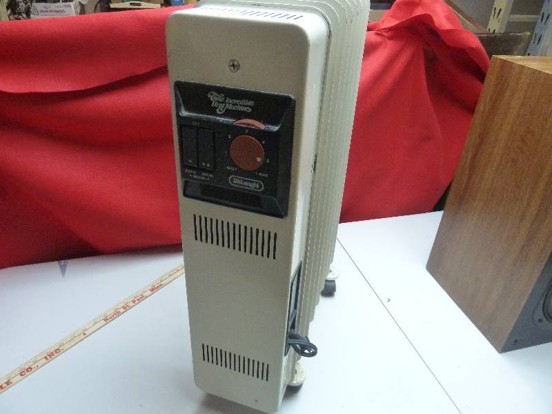 lot 80 image: DeLonghi Radiator Heater