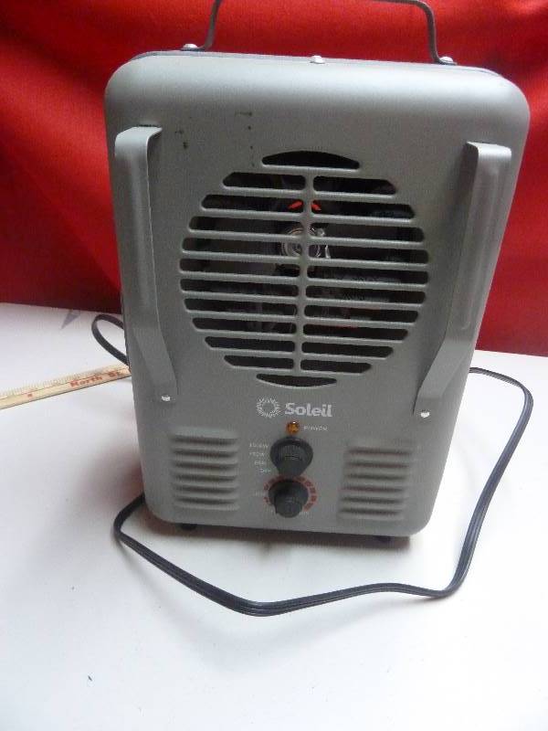 lot 81 image: Soleil Milkhouse Style Heater