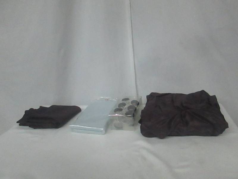 lot 48 image: McLeland Design Parisian 4-pc. Bath Set