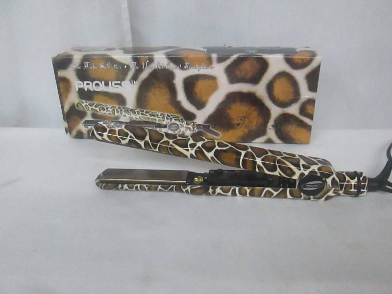 lot 44 image: Proliss Turbo Silk Straightener