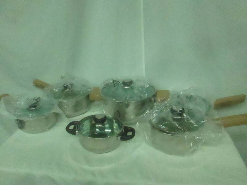 lot 18 image: Alcove 12-pc. Stainless Steel Cookware Set