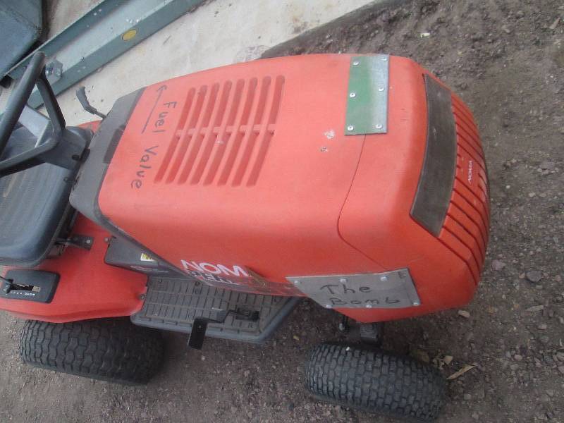 Noma Riding Lawn Mower November Greenhouse Consignment Auction KBID