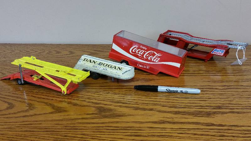 lot 27 image: Corgi Transporter, Ralston, Buddly L Coca-Cola, Matchbox Super King