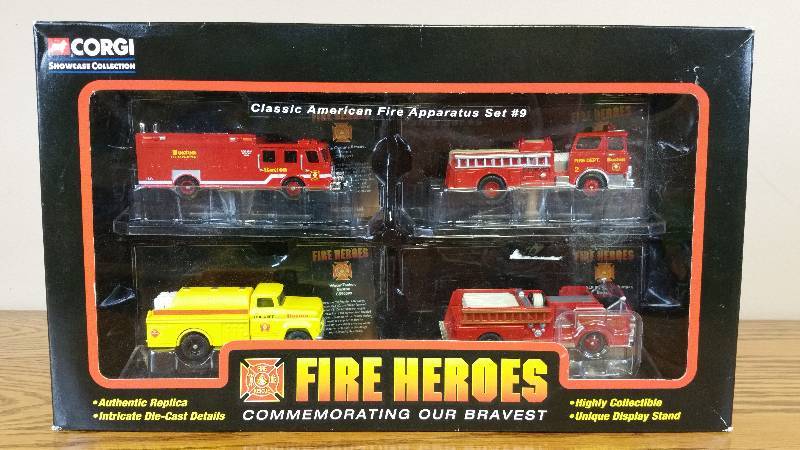 lot 31 image: Corgi Fire Heros Commemorative Set