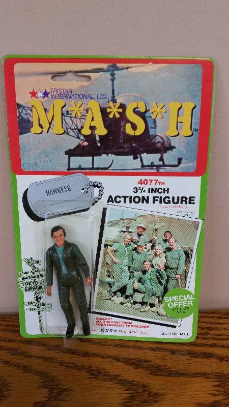 lot 47 image: 1982 MASH Hawkeye Action Figure MIB