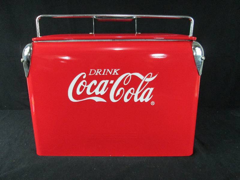 lot 1 image: Coca Cola Metal Cooler