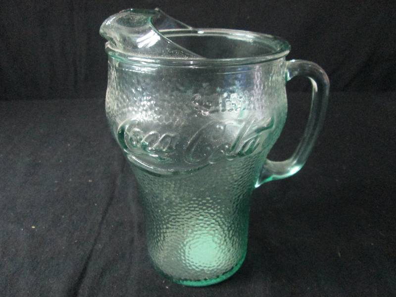 lot 25 image: Coca Cola Glass Pitcher