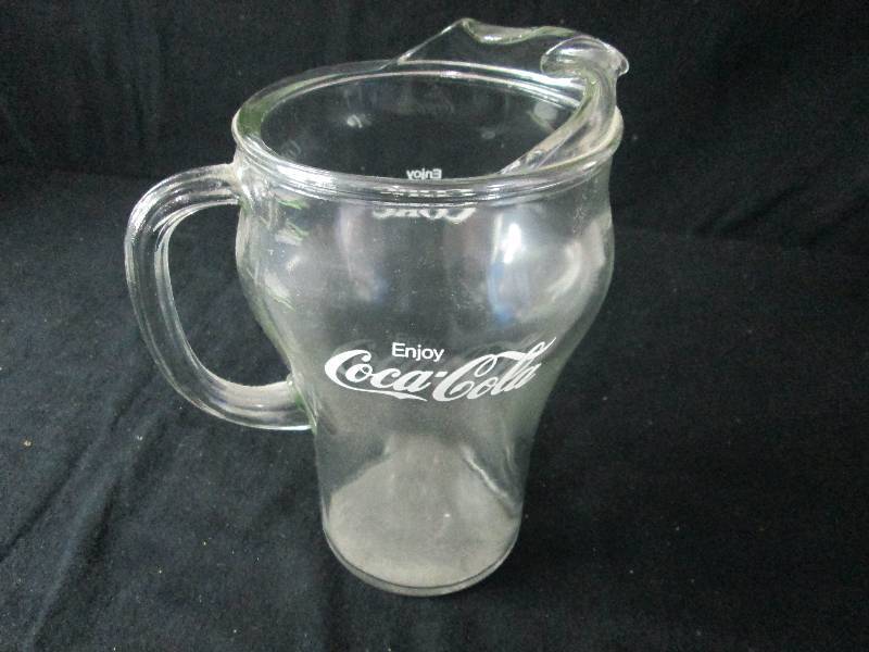lot 26 image: Coca Cola Glass Pitcher